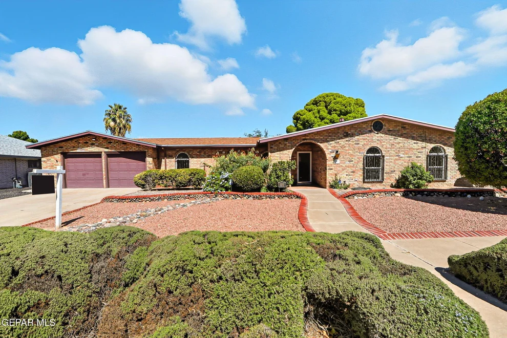 Unit for sale at 10233 BYWAY Drive, El Paso, TX 79925
