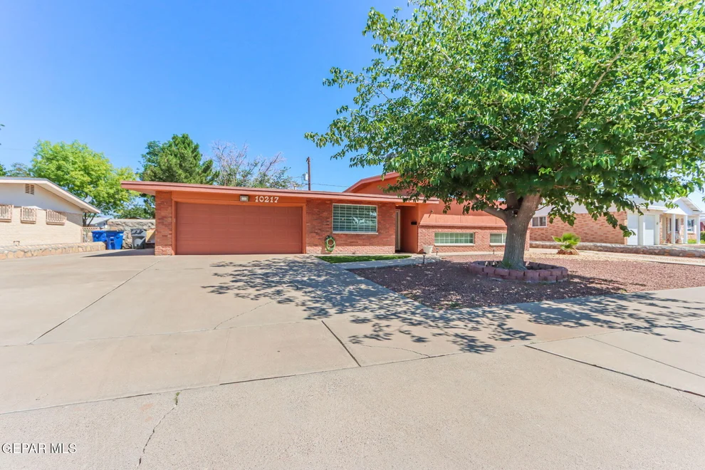Unit for sale at 10217 SINGAPORE Avenue, El Paso, TX 79925