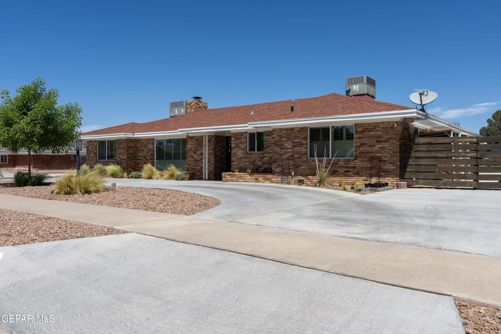 Unit for sale at 9707 DARWAY Drive, El Paso, TX 79925
