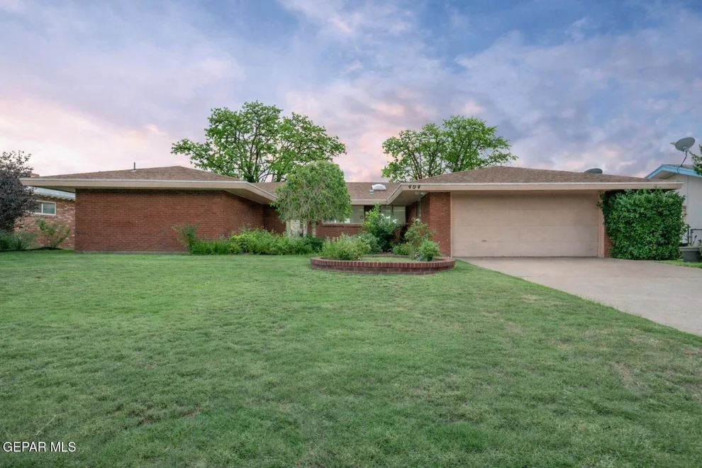 Unit for sale at 404 BUTTE Circle, El Paso, TX 79902