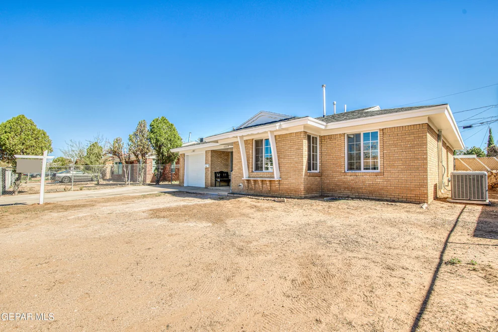 Unit for sale at 10068 Manitoba Street, El Paso, TX 79924