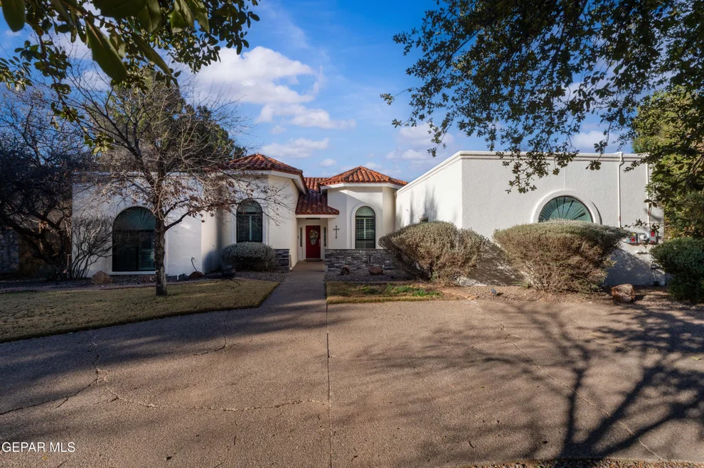 Unit for sale at 721 WILLOW GLEN Drive, El Paso, TX 79922