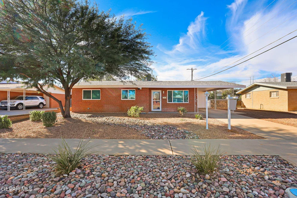 Unit for sale at 2801 Dunoon Drive, El Paso, TX 79925