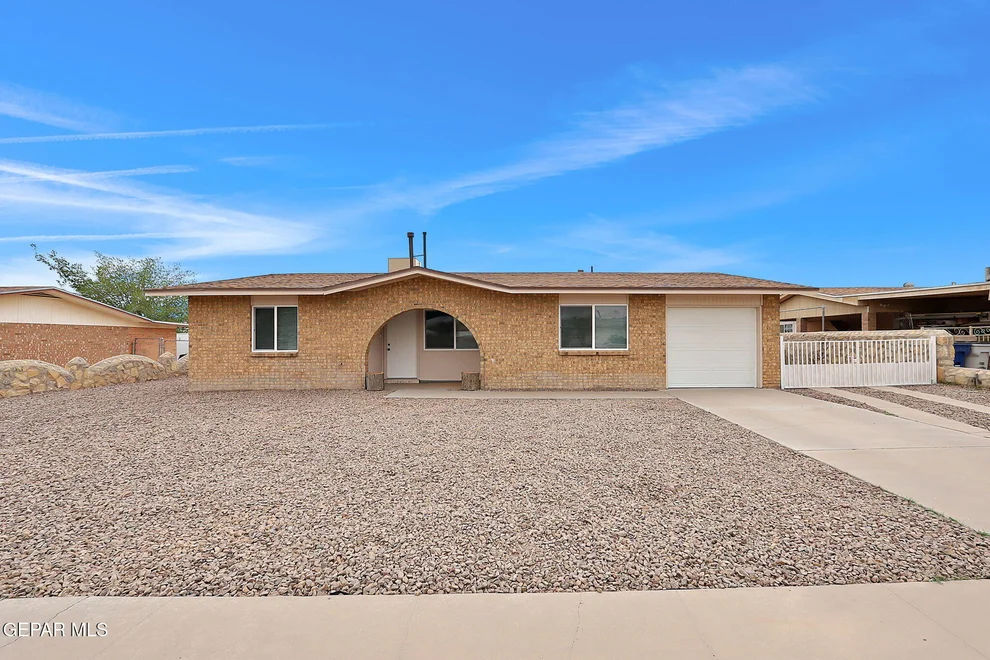 Unit for sale at 8652 ARBOLEDA Drive, El Paso, TX 79907