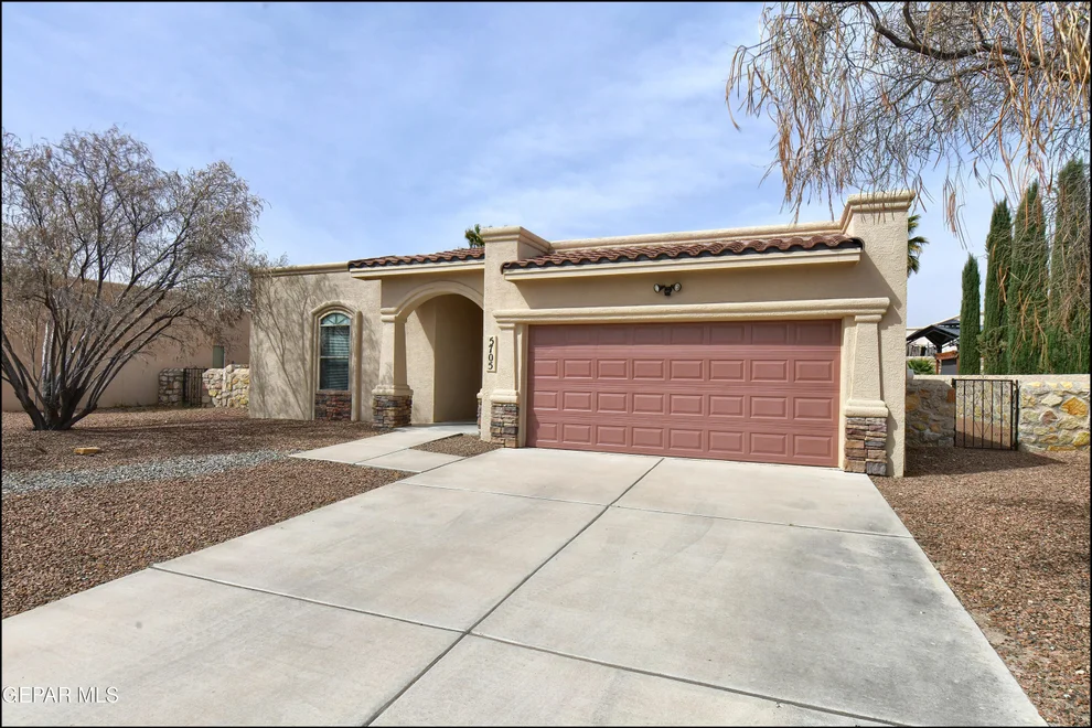 Unit for sale at 5705 IRELAND Drive, Santa Teresa, NM 88008