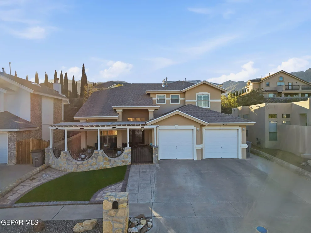Unit for sale at 7429 UMBRIA Drive, El Paso, TX 79904