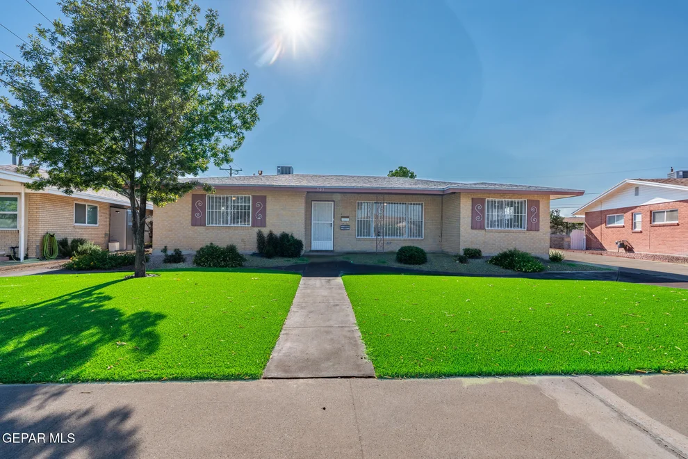 Unit for sale at 905 Ash Lane, El Paso, TX 79925