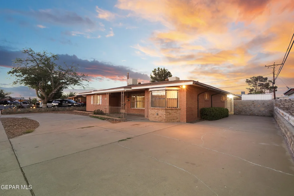 Unit for sale at 904 Apple Lane, El Paso, TX 79925