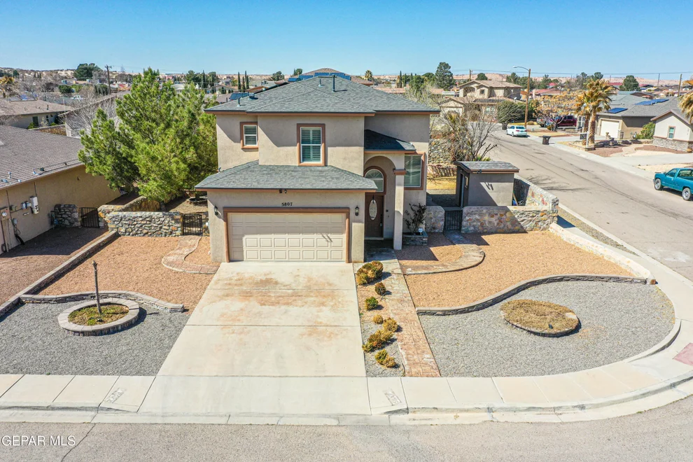 Unit for sale at 5807 IRELAND Drive, Santa Teresa, NM 88008