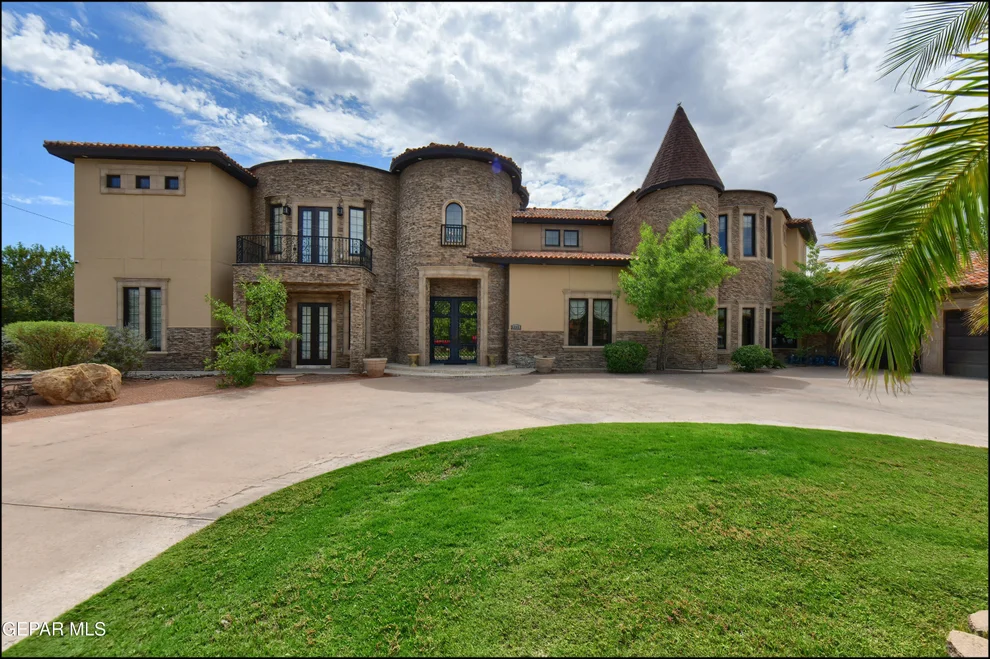 Unit for sale at 4006 ROADSIDE Court, El Paso, TX 79922