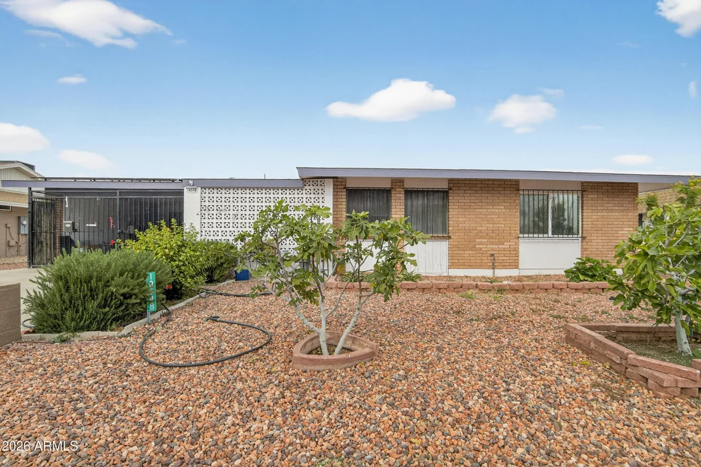 Unit for sale at 10548 W CARON Drive, Sun City, AZ 85351