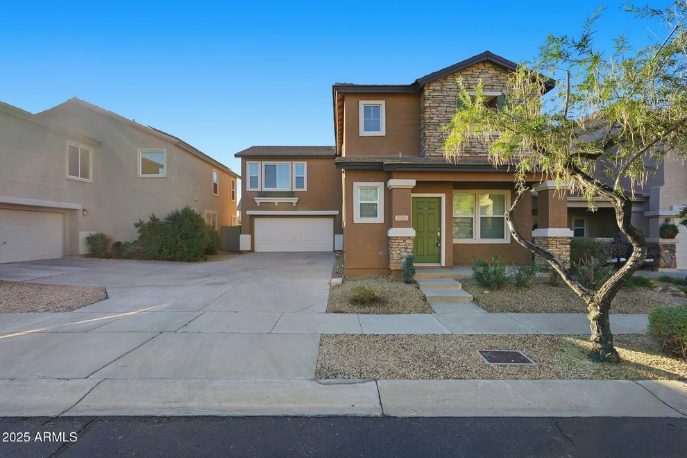 Unit for sale at 3005 W FERRUCCIO Place, Phoenix, AZ 85086