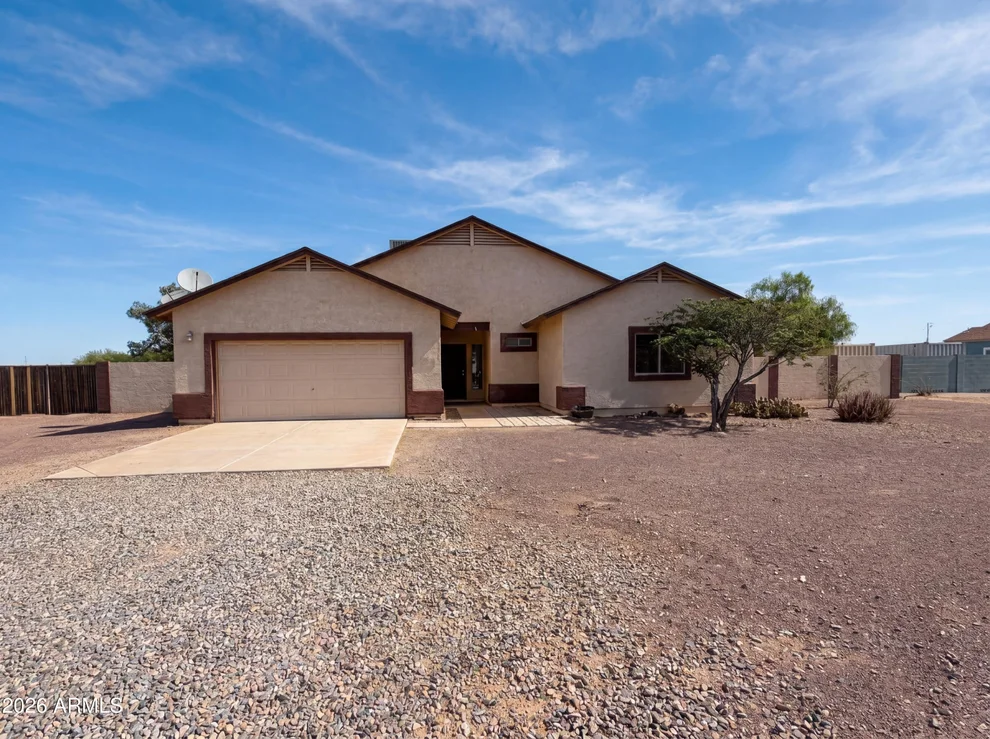 Unit for sale at 29918 N 225TH Avenue, Wittmann, AZ 85361