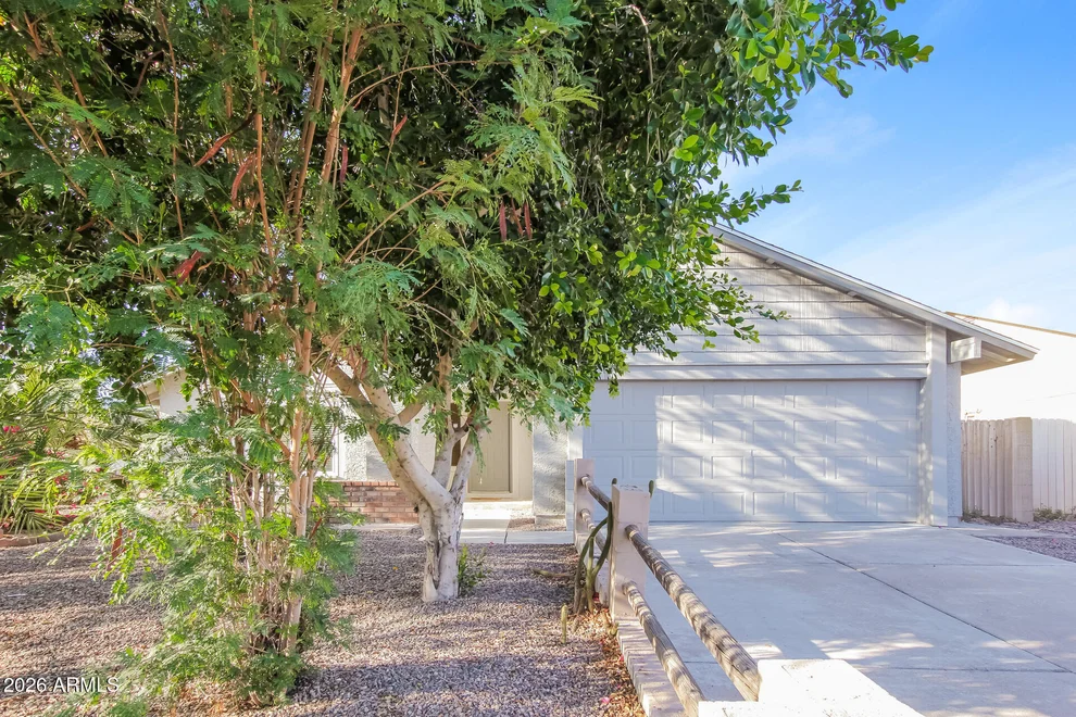 Unit for sale at 1655 E SAINT CHARLES Avenue, Phoenix, AZ 85042