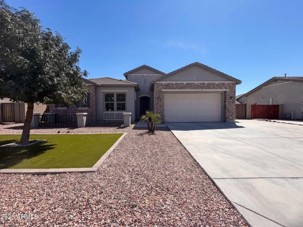 Unit for sale at 2923 E INCA Lane, San Tan Valley, AZ 85140
