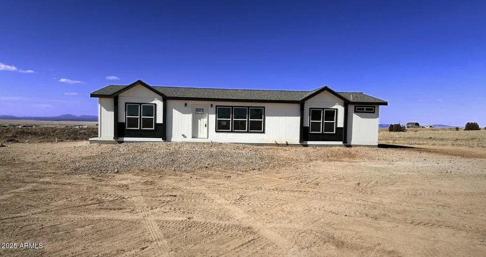 Unit for sale at 27360 N Miracle Lane, Paulden, AZ 86334