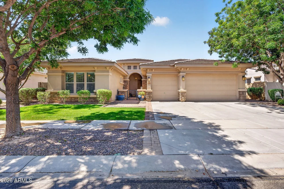 Unit for sale at 4101 E WOODSIDE Way, Gilbert, AZ 85297