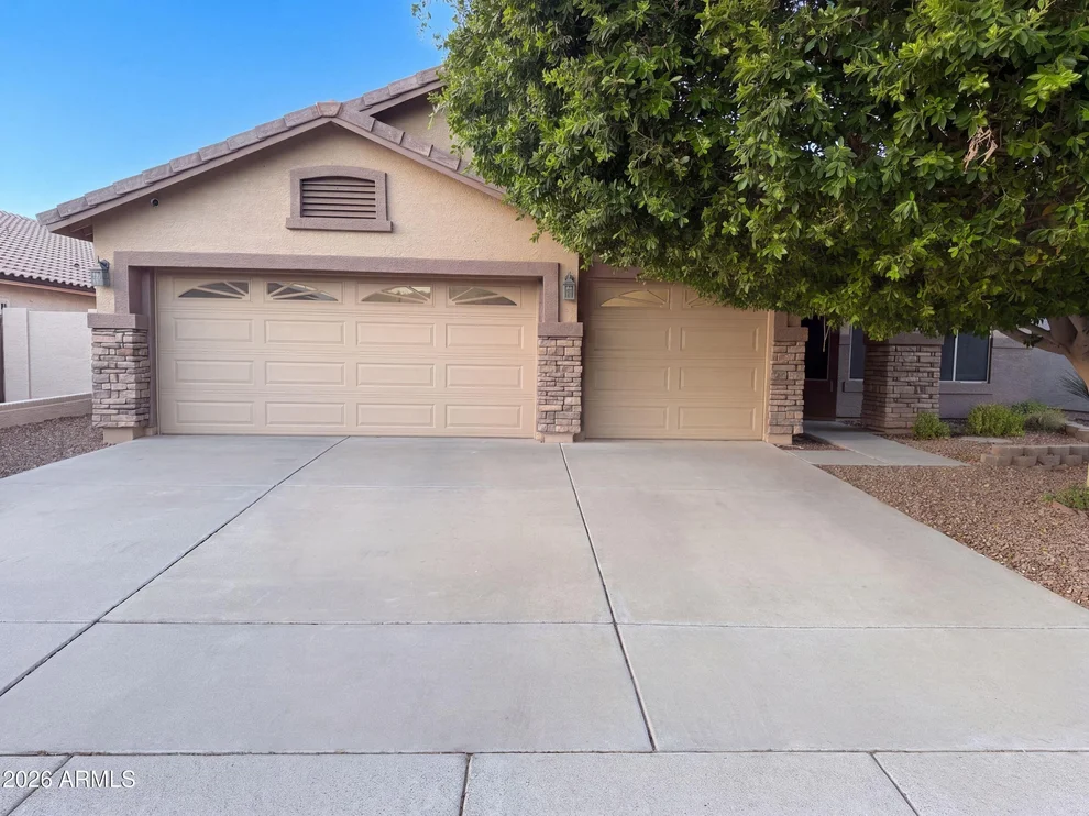 Unit for sale at 7925 W HARMONY Lane, Peoria, AZ 85382