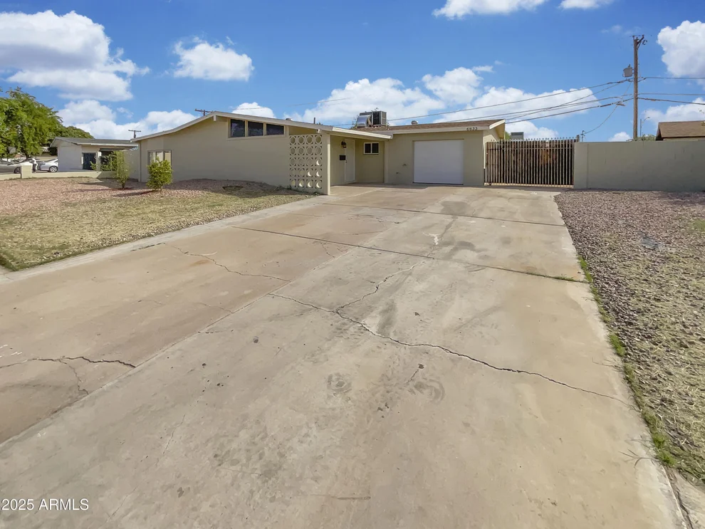 Unit for sale at 6633 W COLTER Street, Glendale, AZ 85301