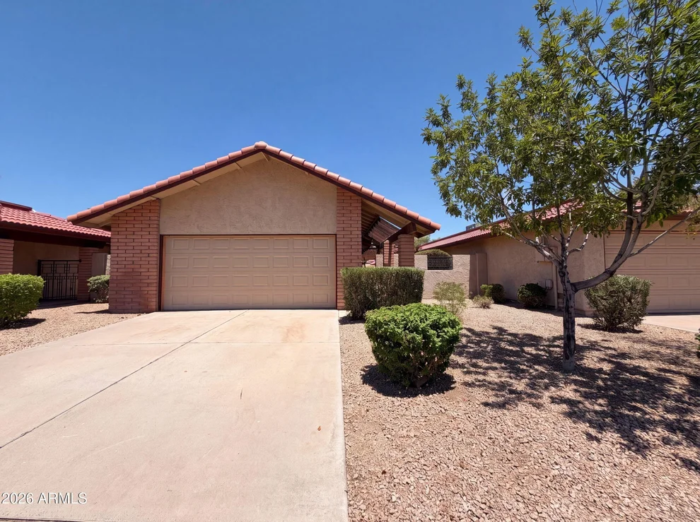 Unit for sale at 5208 E TAMBLO Drive, Phoenix, AZ 85044
