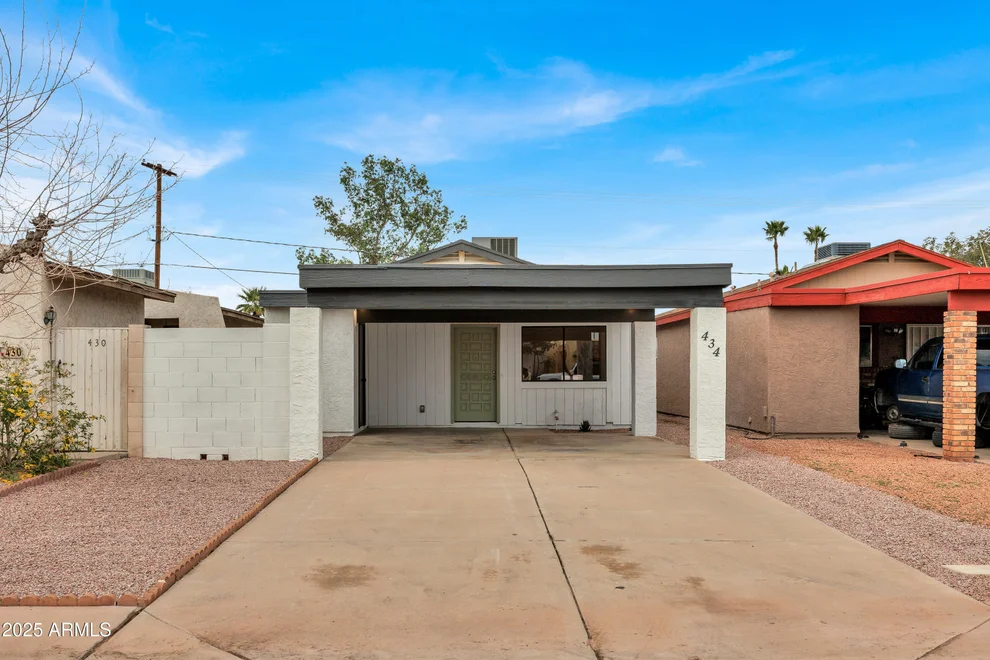 Unit for sale at 434 E ROYAL PALMS Drive, Mesa, AZ 85203