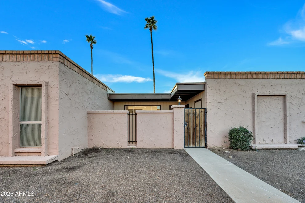 Unit for sale at 7921 N 61ST Avenue, Glendale, AZ 85301