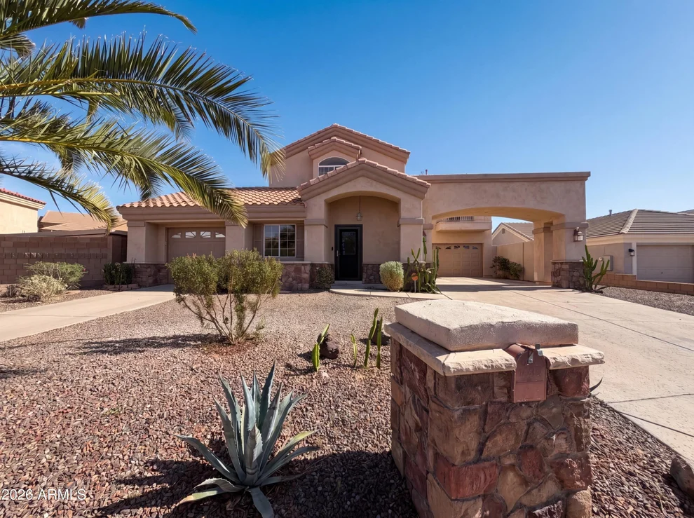 Unit for sale at 1519 E DESERT Lane, Phoenix, AZ 85042