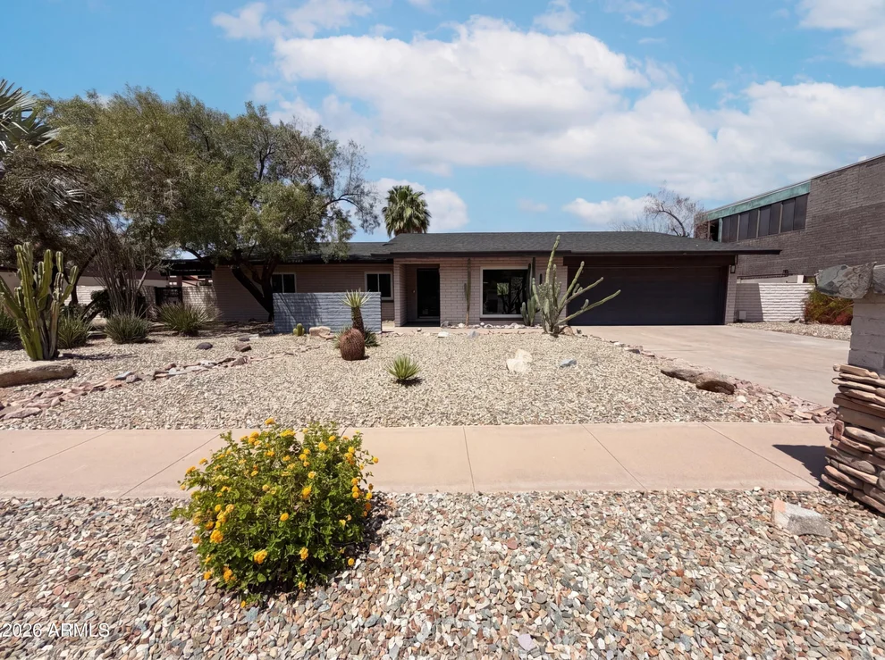 Unit for sale at 2244 E NICOLET Avenue, Phoenix, AZ 85020