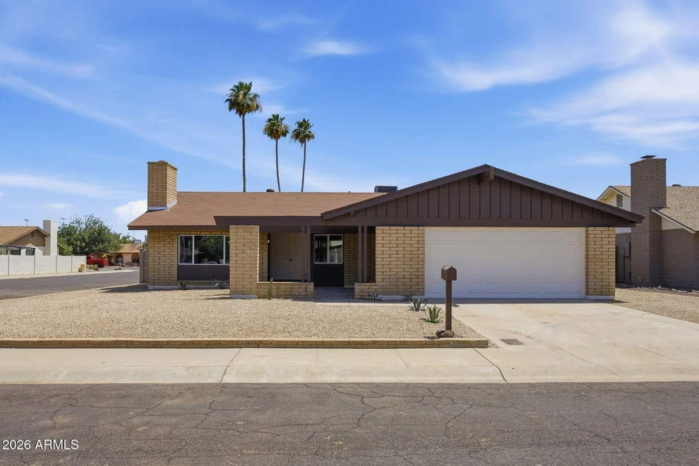 Unit for sale at 4605 W ECHO Lane, Glendale, AZ 85302