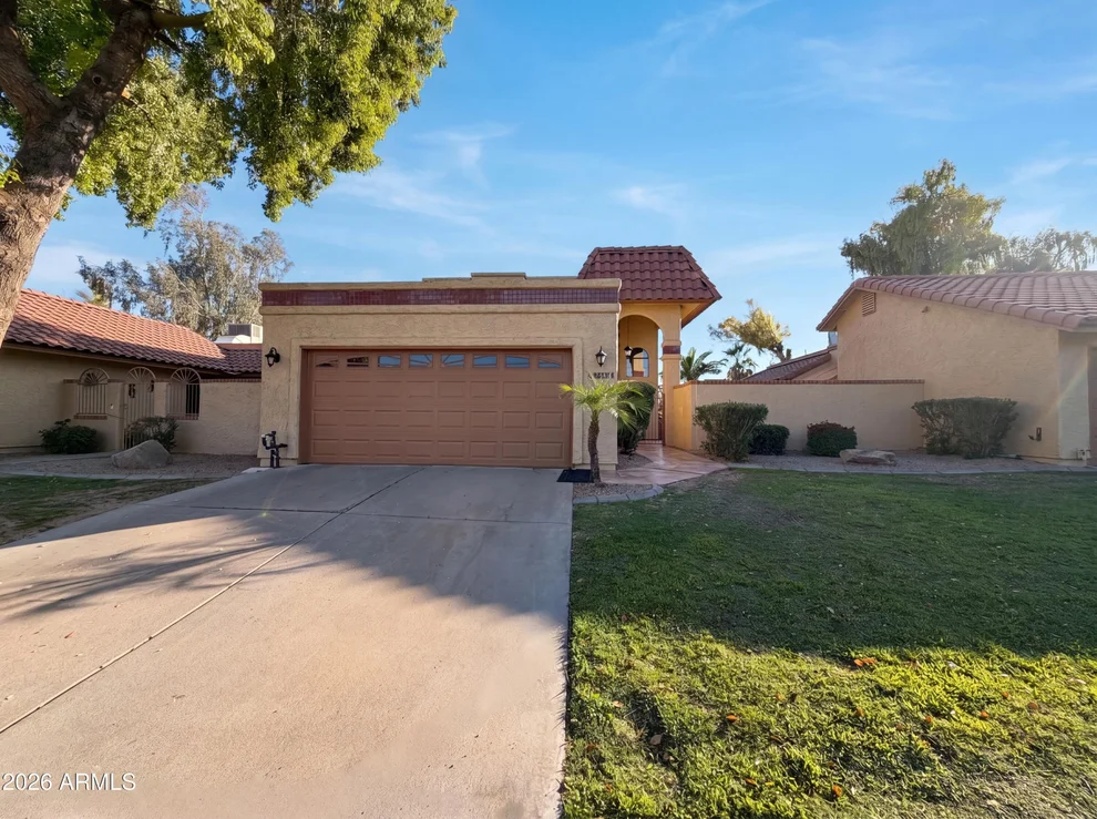 Unit for sale at 12346 S SHOSHONI Drive, Phoenix, AZ 85044