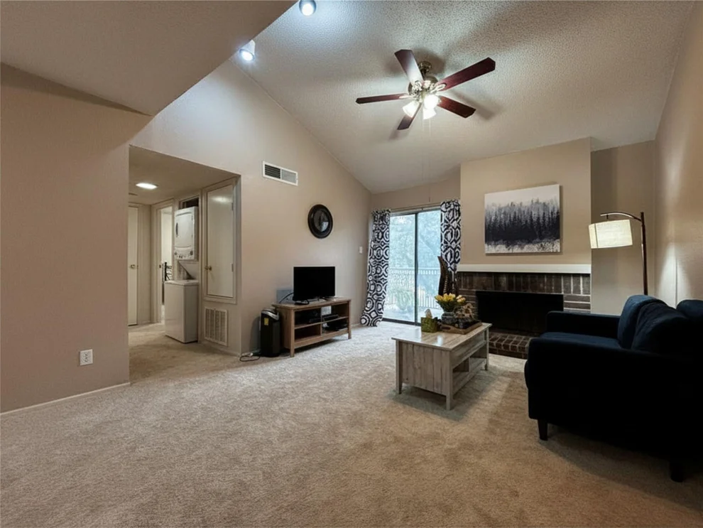 Unit for sale at 7900 N Stadium Drive, Houston, TX 77030