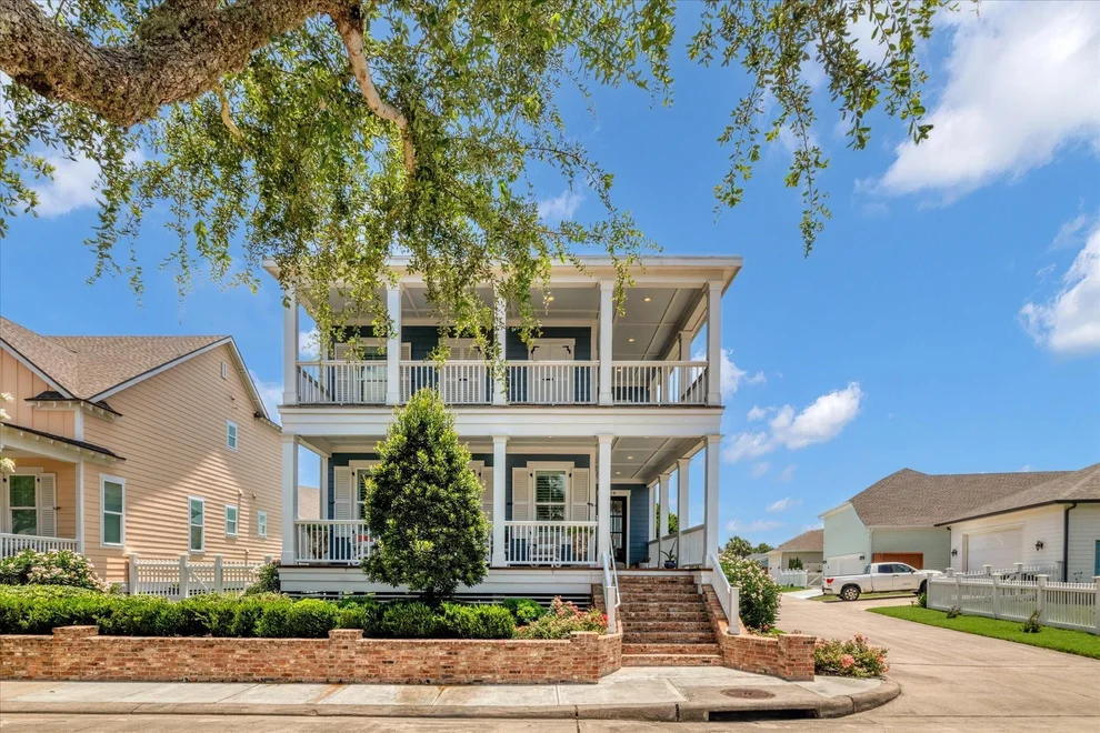 Unit for sale at 9 Broad Street, Galveston, TX 77554