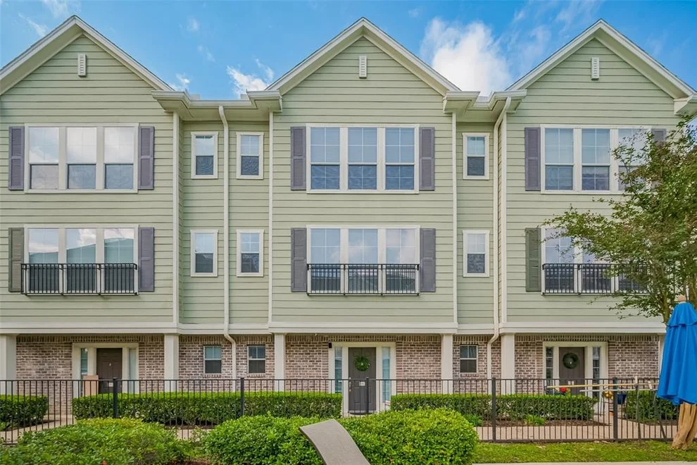 Unit for sale at 3001 Murworth Drive, Houston, TX 77025