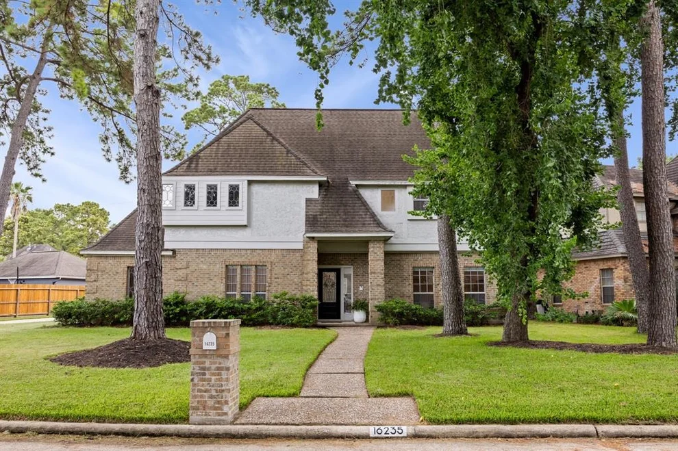 Unit for sale at 16235 Salmon Lane, Spring, TX 77379