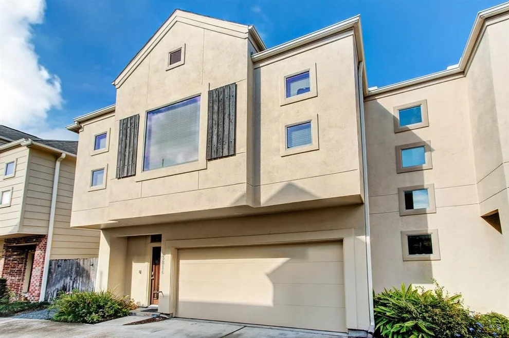 Unit for sale at 3814 Center Street, Houston, TX 77007