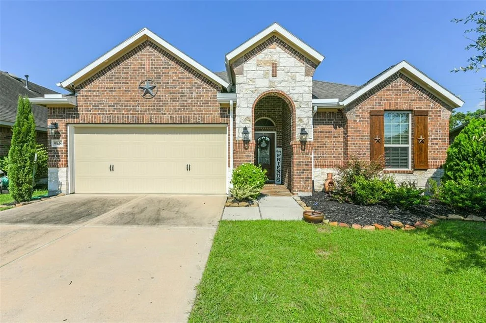 Unit for sale at 9506 Ocean Drive, Iowa Colony, TX 77583
