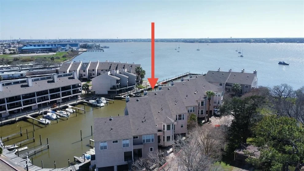 Unit for sale at 3663 Nasa Parkway, Seabrook, TX 77586