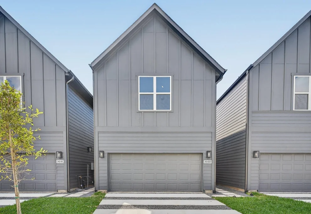 Unit for sale at 305 Marcella Street, Houston, TX 77091