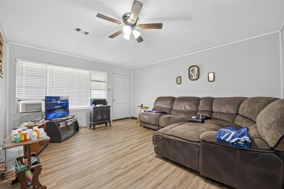 Unit for sale at 2507 12th Street, Galena Park, TX 77547