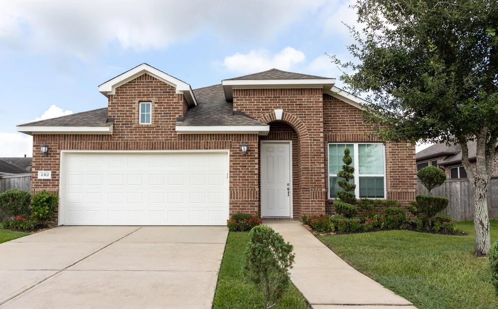 Unit for sale at 2312 Jessamine Heights Lane, Pearland, TX 77089