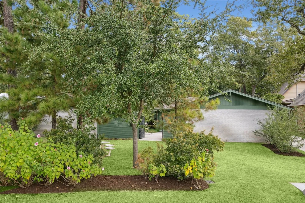 Unit for sale at 414 E Gaywood Drive, Houston, TX 77079