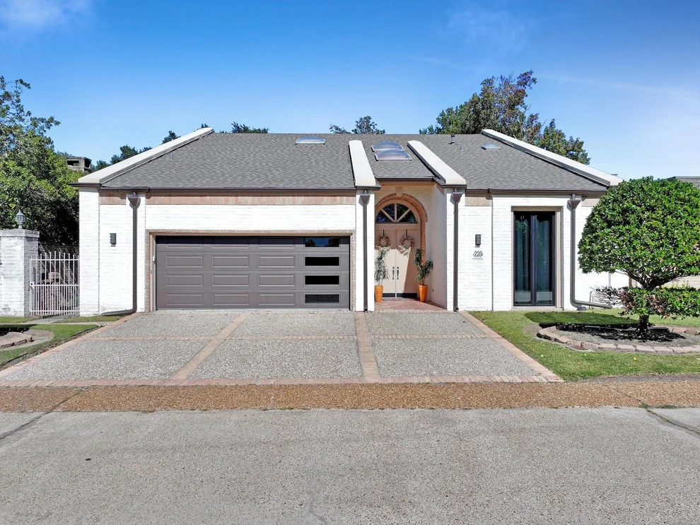 Unit for sale at 220 Summerwood Street, Beaumont, TX 77706