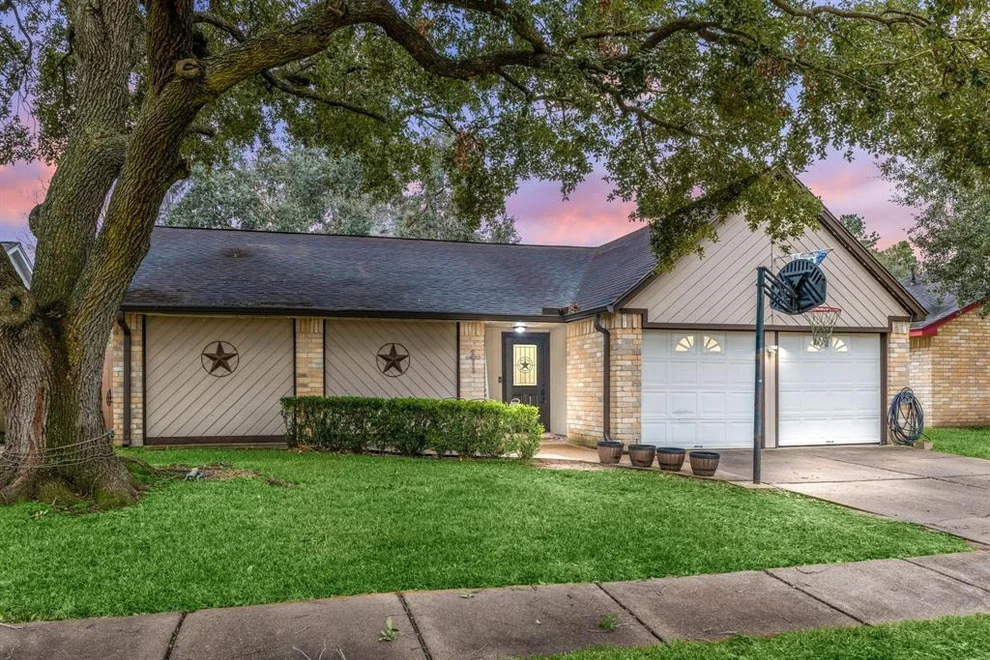 Unit for sale at 13519 Bridgepath Cove, Houston, TX 77041
