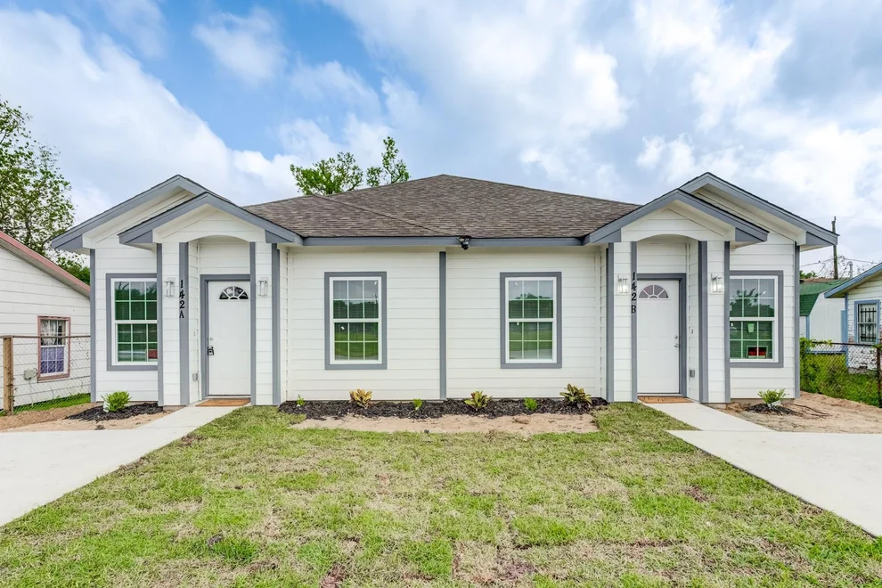 Unit for sale at 142 Calloway Street, Houston, TX 77029