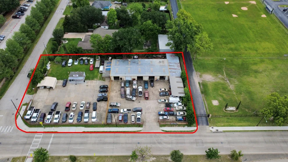 Unit for sale at 703 E Little York Road, Houston, TX 77076