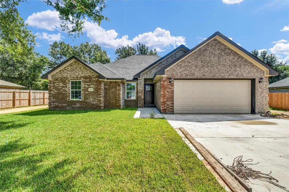Unit for sale at 2635 County Road 769c, Brazoria, TX 77422