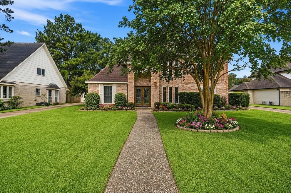 Unit for sale at 9203 S Pass Lane, Houston, TX 77064