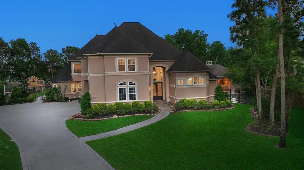 Unit for sale at 7 Spindrift Place, The Woodlands, TX 77381