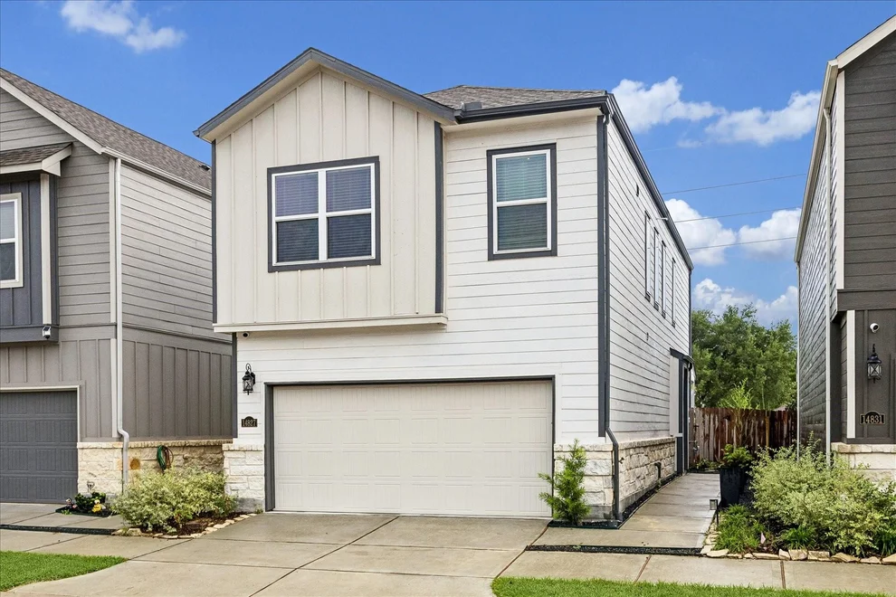 Unit for sale at 14827 Silent Gulf Avenue, Houston, TX 77082