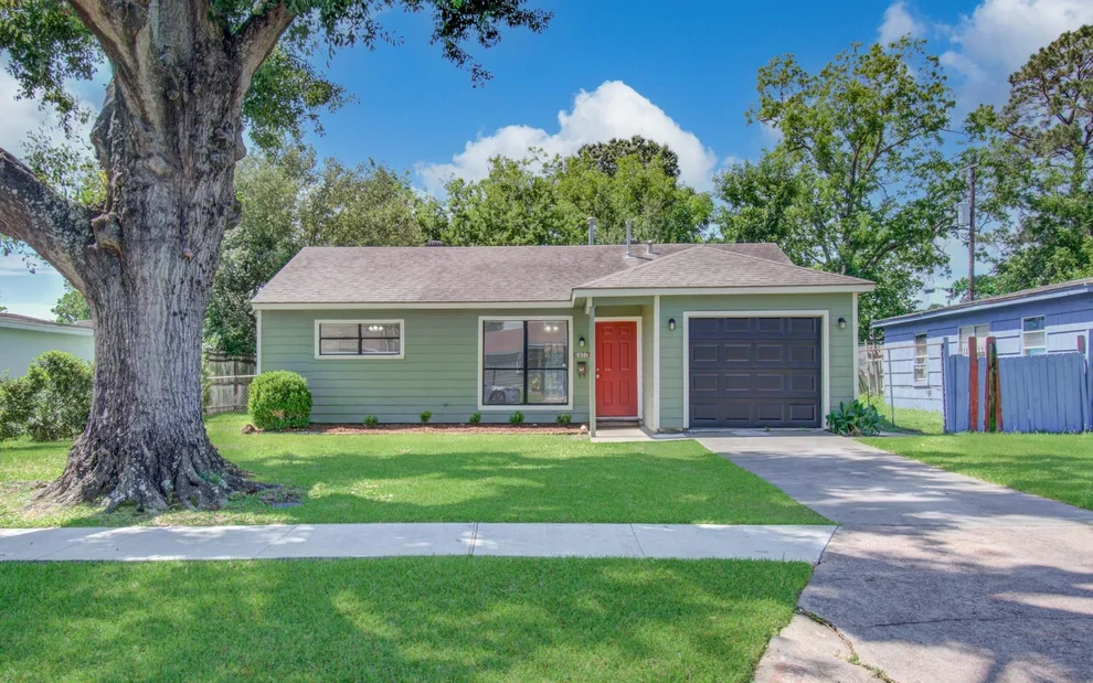 Unit for sale at 2802 Windsor Lane, Pasadena, TX 77506